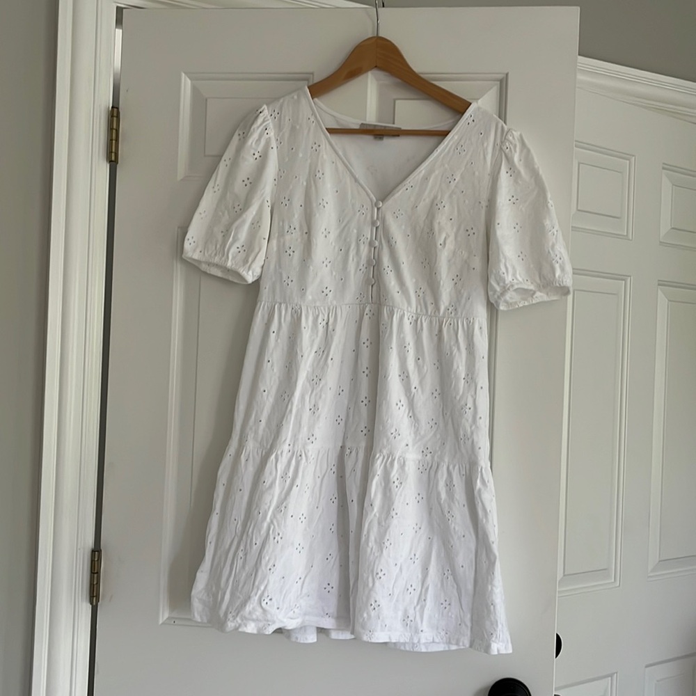 Loft White Eyelet Tiered Swing Dress medium Petite Puff Sleeves - Picture 2 of 8